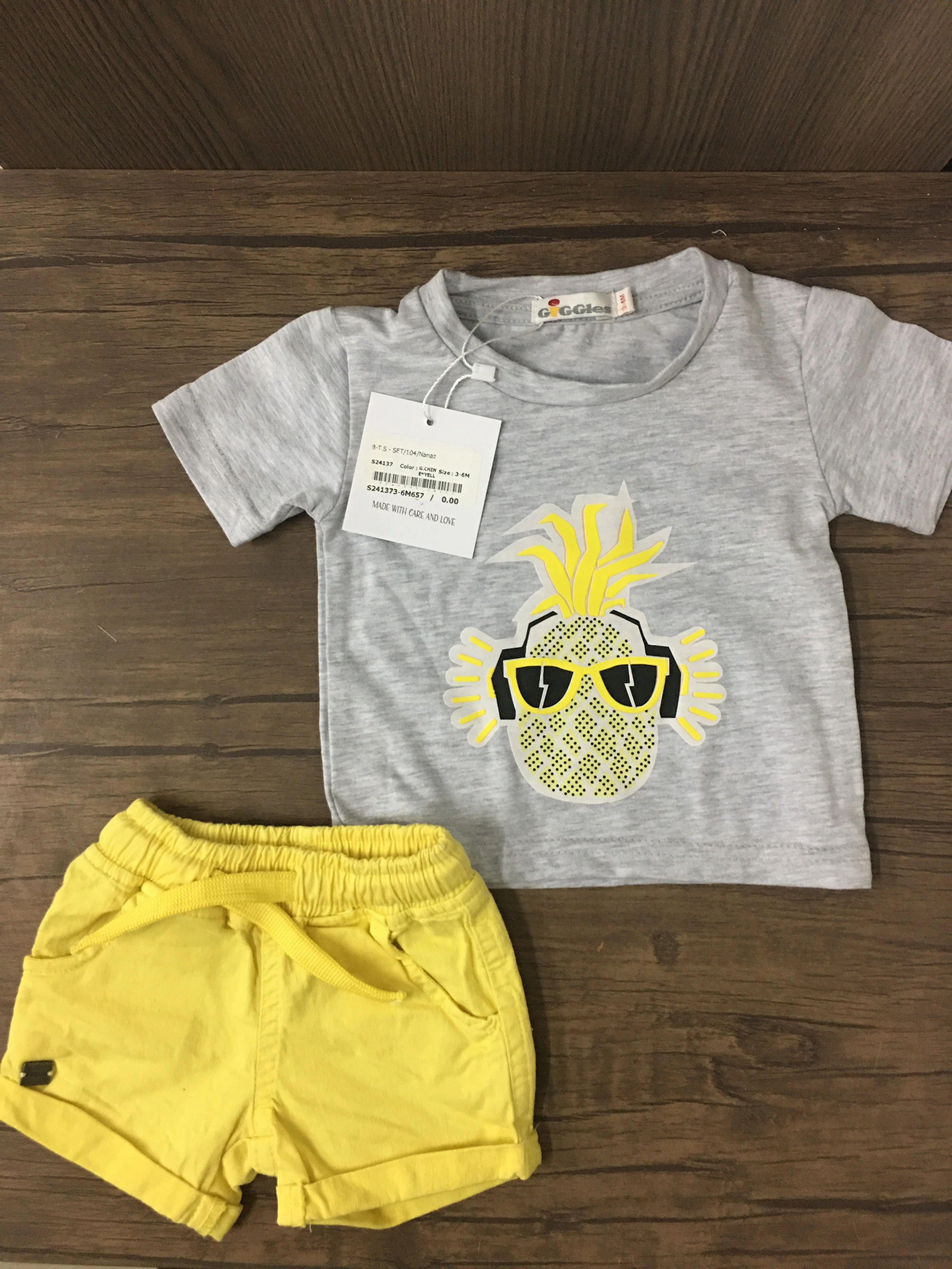 Chine Yellow Boys Set