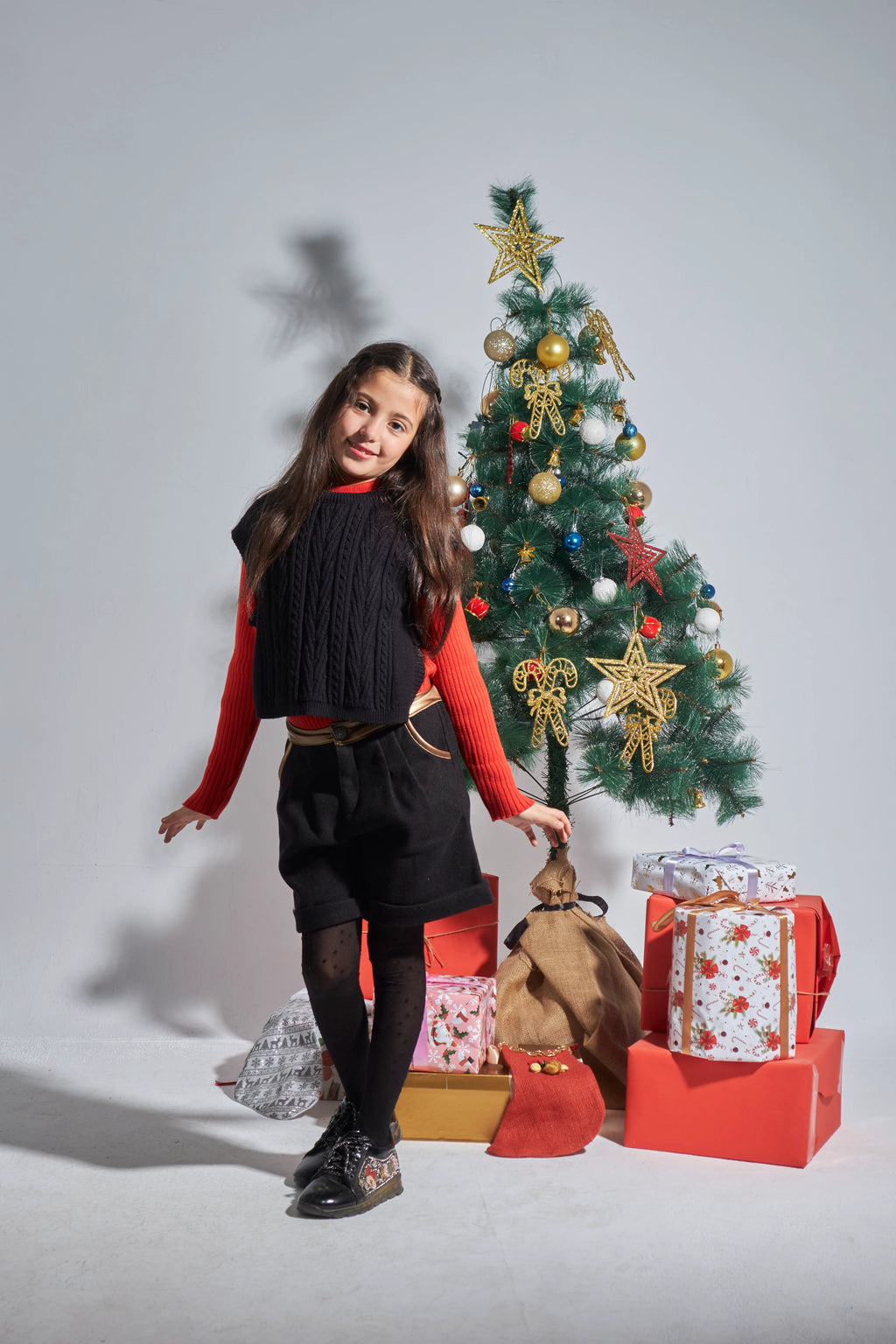 Girls Black Knit Gilet